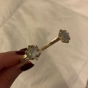 Kendra Scott bracelet